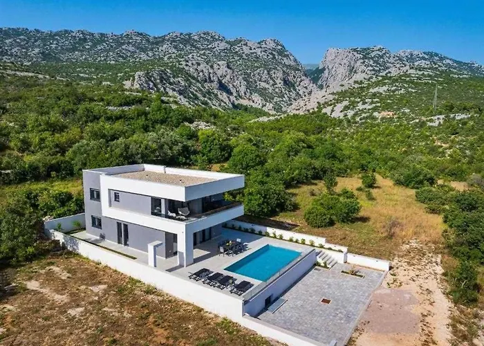 Silente With Pool In A Quit Area Βίλα