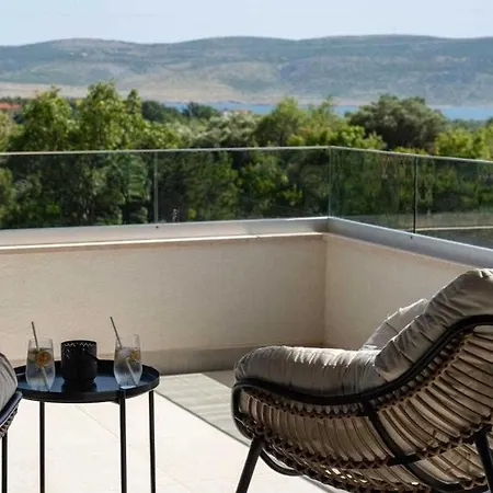 Silente With Pool In A Quit Area Villa *